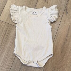 Elegant White Ruffled Sleeve Bodysuit